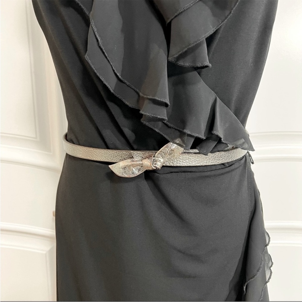 NWOT Vintish Banana Republic skinny 100% leather silver metallic bow bel…